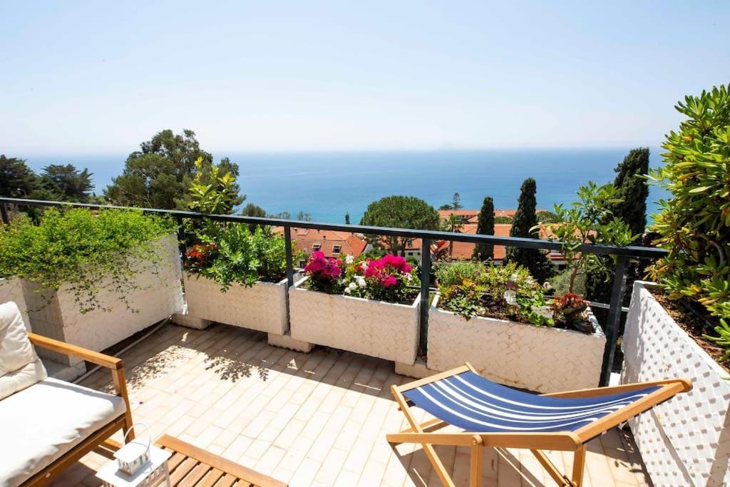 Il Grande Blu - Vista Panoramica Sul Golfo Leilighet Ospedaletti Eksteriør bilde